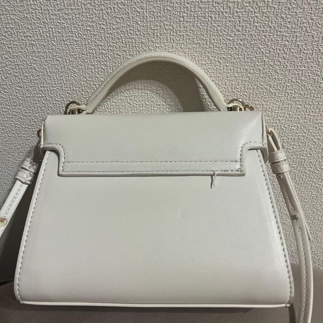 CELFORD セルフォード ビジュースタッズポシェット アイボリー