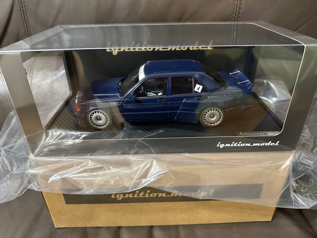 1/18 イグニッションモデル PANDEM メルセデス ベンツ 190E 紺