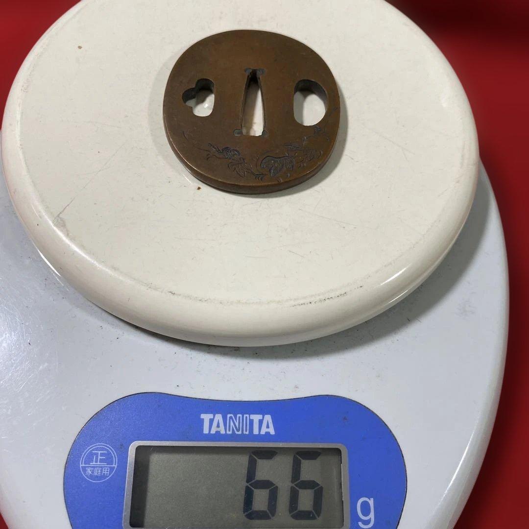 Bー3 日本刀の鍔（つば）　武具　銅製　美術品　工芸品　アンティーク　刀装具