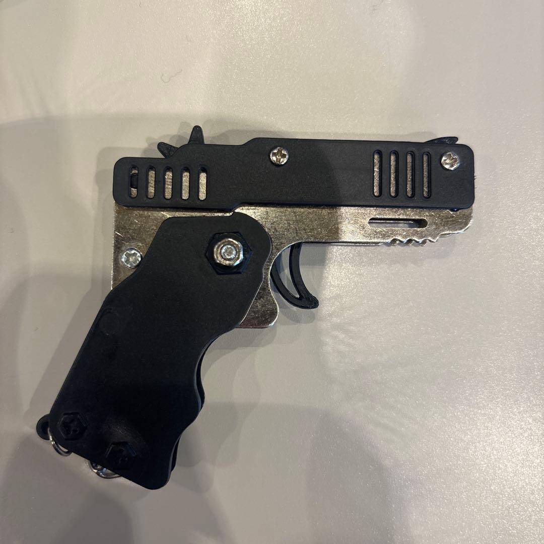 僕の大切な輪ゴム鉄砲！バン！バン！