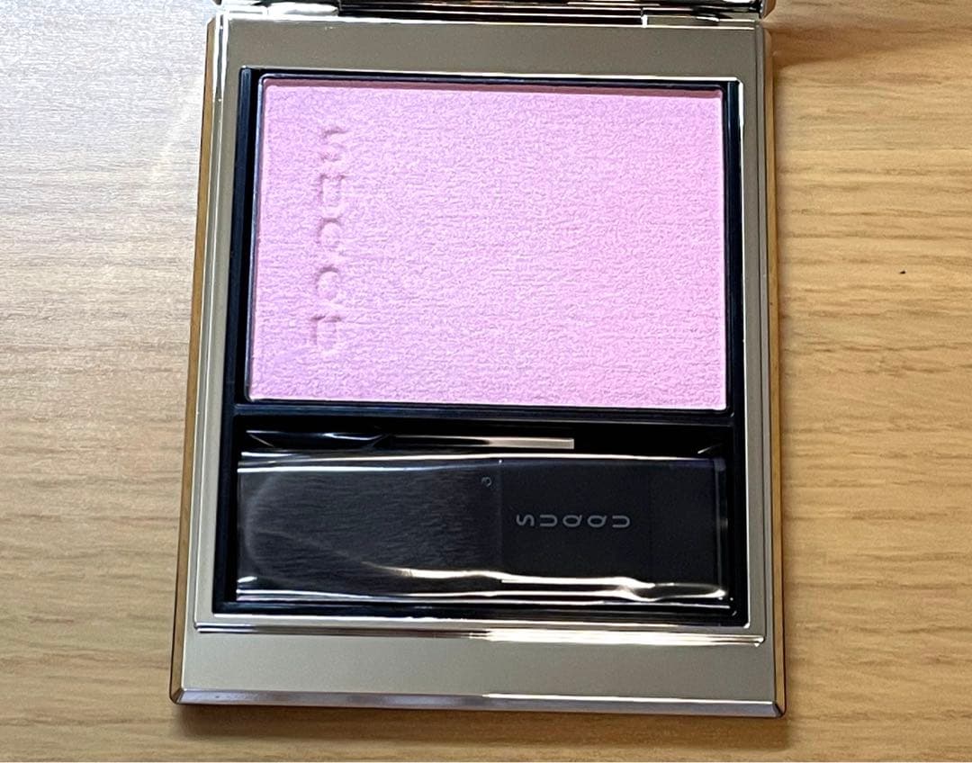 SUQQU メルティングパウダーブラッシュ 105