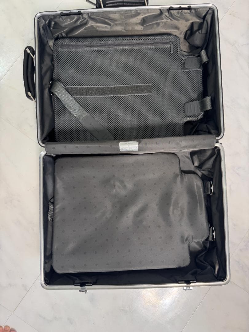 リモワ RIMOWA クラシック キャビン 36L 4輪