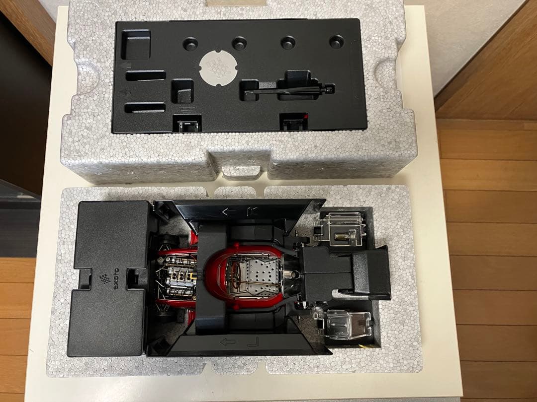 寧ー 1/18 EXOTO XS シリーズ フェラーリTIPO 246F1