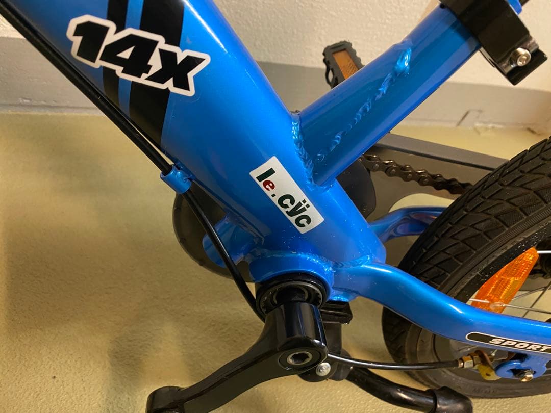 超美品⭐︎都内引渡し可能ストライダー 14x ブルー スタンド付き 14インチ