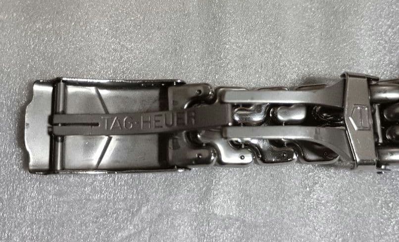 TAG Heuer プロフェッショナル 200m 腕時計ケース＆カード付。