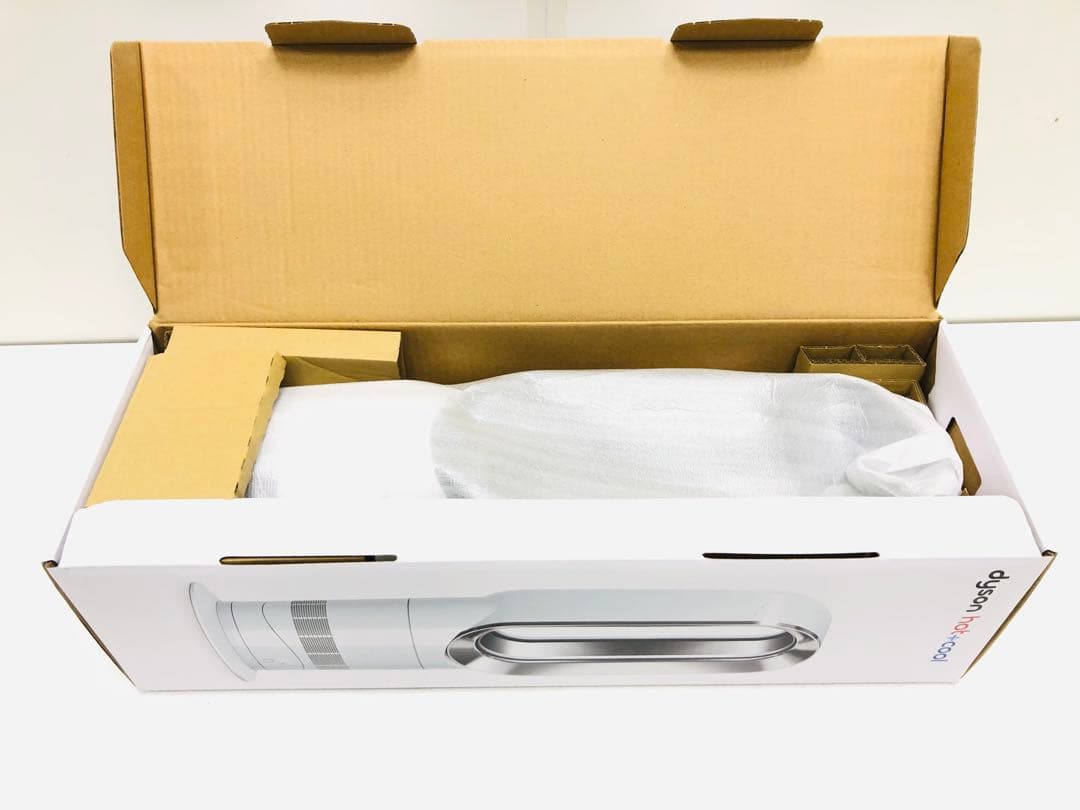 アウトレット品　ダイソン　23年製ファンヒーター hot+cool AM09