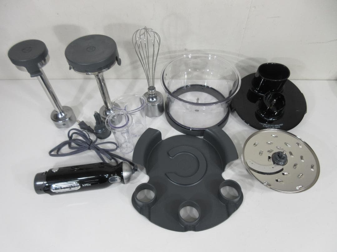 0831Z デロンギ ケーミックストライブレード ハンドブレンダー DHB891