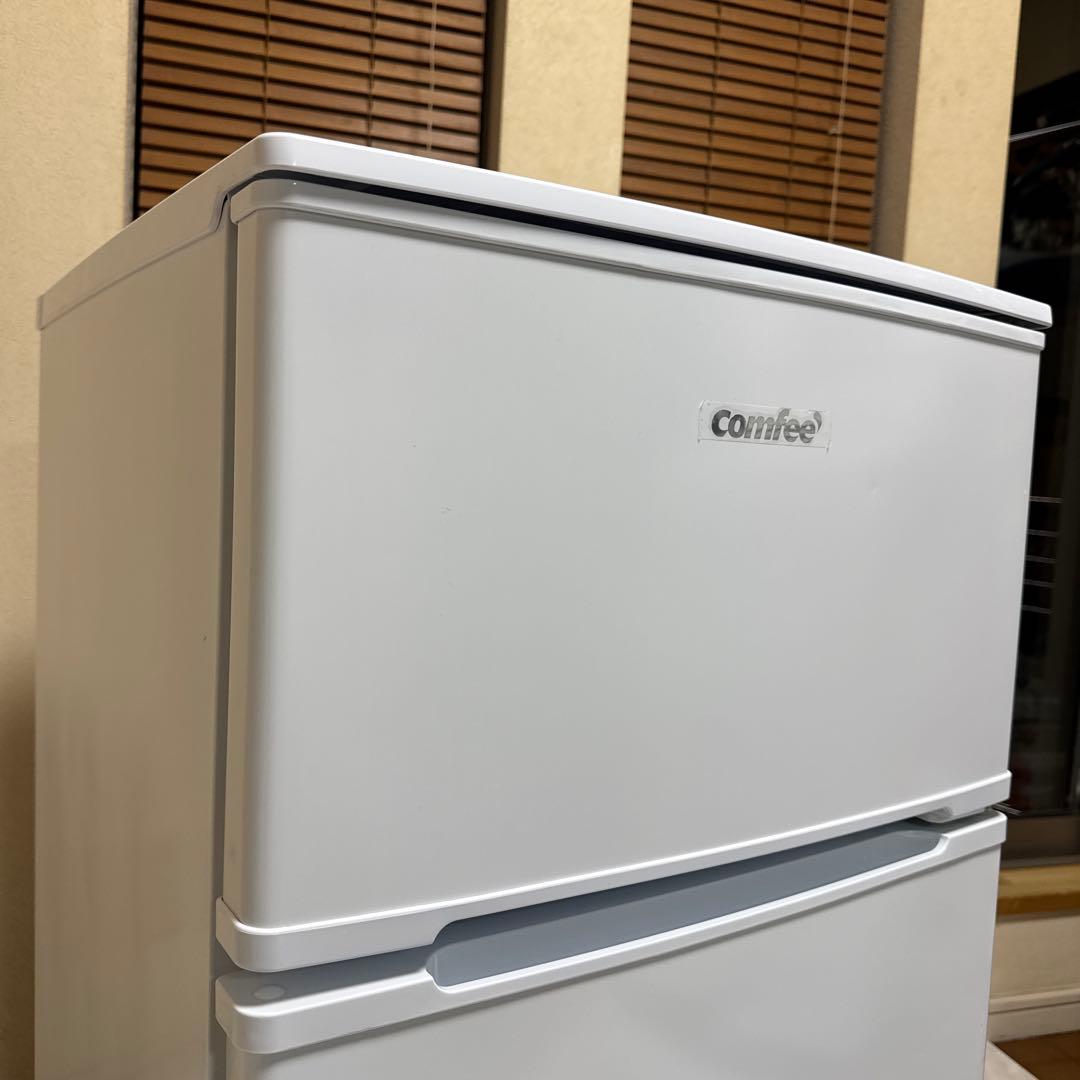 COMFEE 2022年製 2ドア冷蔵庫 90L 右開き ホワイト 耐熱天板