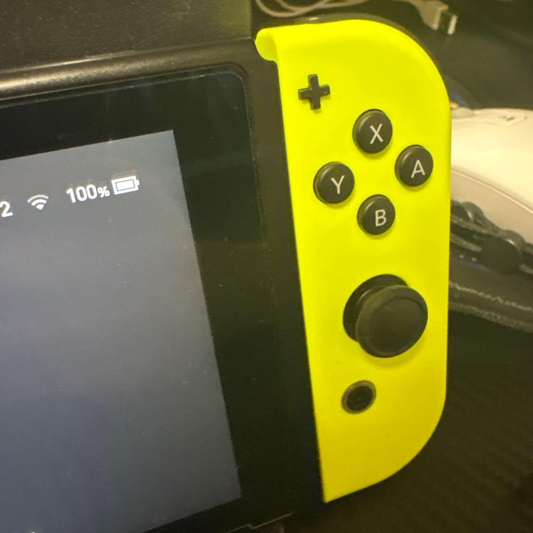 k*i様 『大特価！』Nintendo Switch 青/黄 本体 充実の付属品