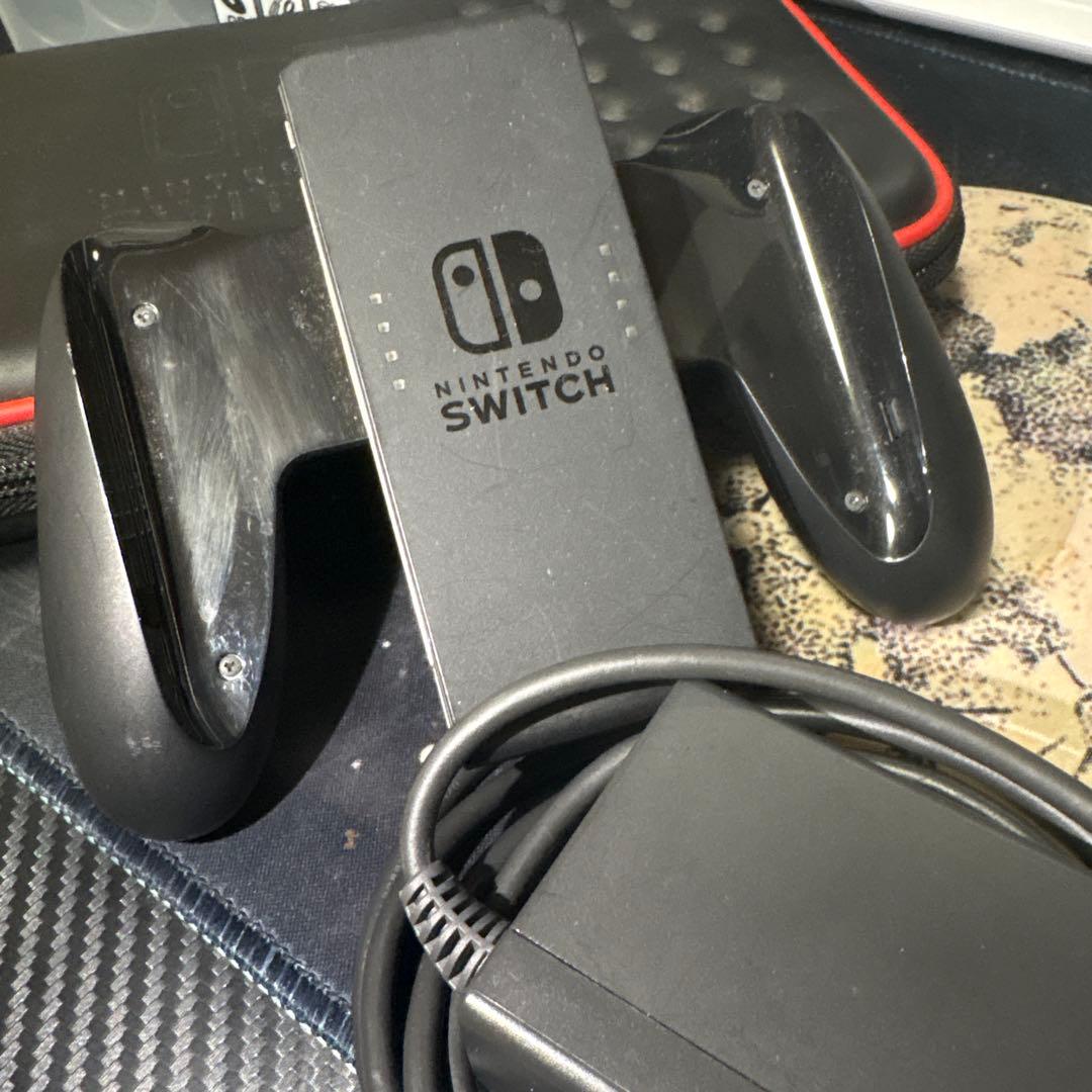 k*i様 『大特価！』Nintendo Switch 青/黄 本体 充実の付属品