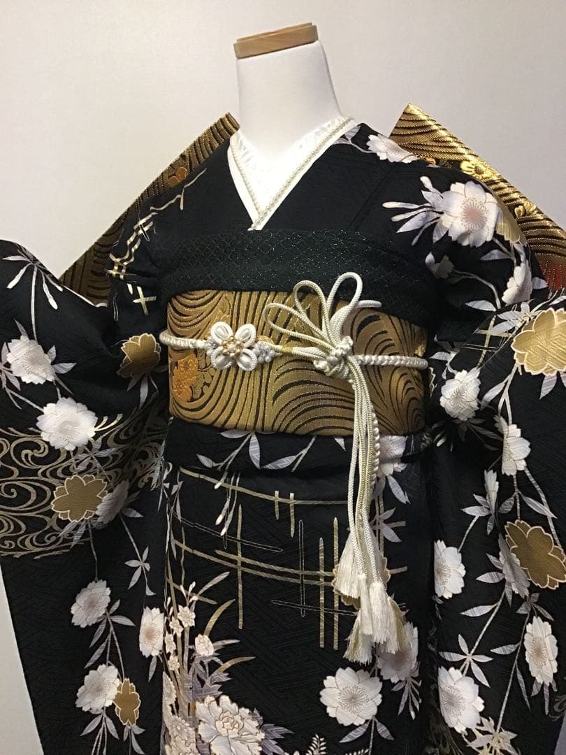 振袖フルセット　黒　白　金　金彩　金糸刺繍　振袖6点セット　成人式