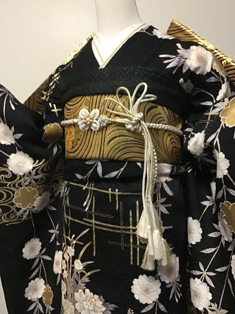 振袖フルセット　黒　白　金　金彩　金糸刺繍　振袖6点セット　成人式