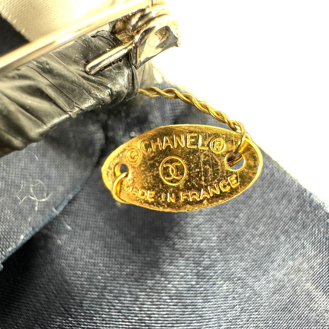 ■シャネル■カメリア■ブローチ■コサージュ■ホワイト×ネイビー系