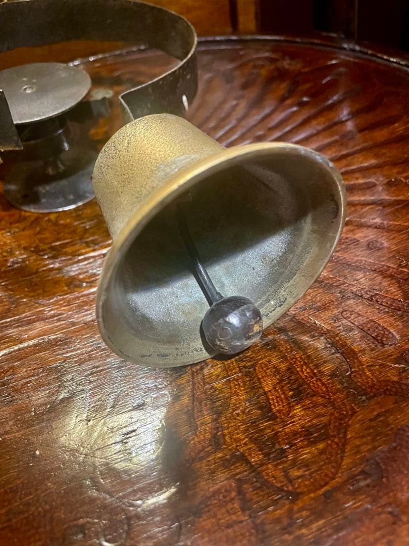 英国アンティークサーヴァントベル①