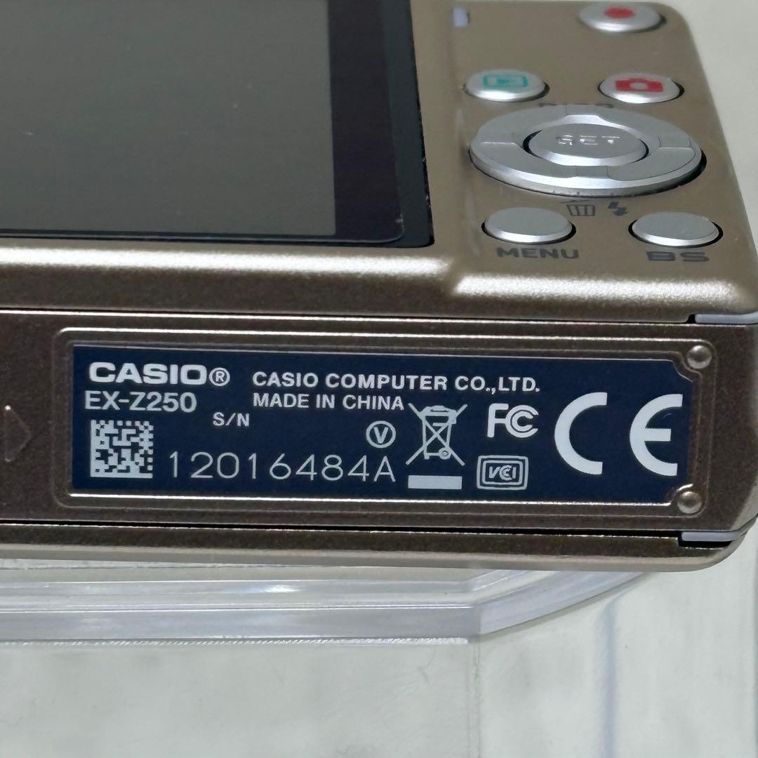 CASIO カメラ　EX-Z250 充電器　説明書　ゴールド　 コンデジ　動作品