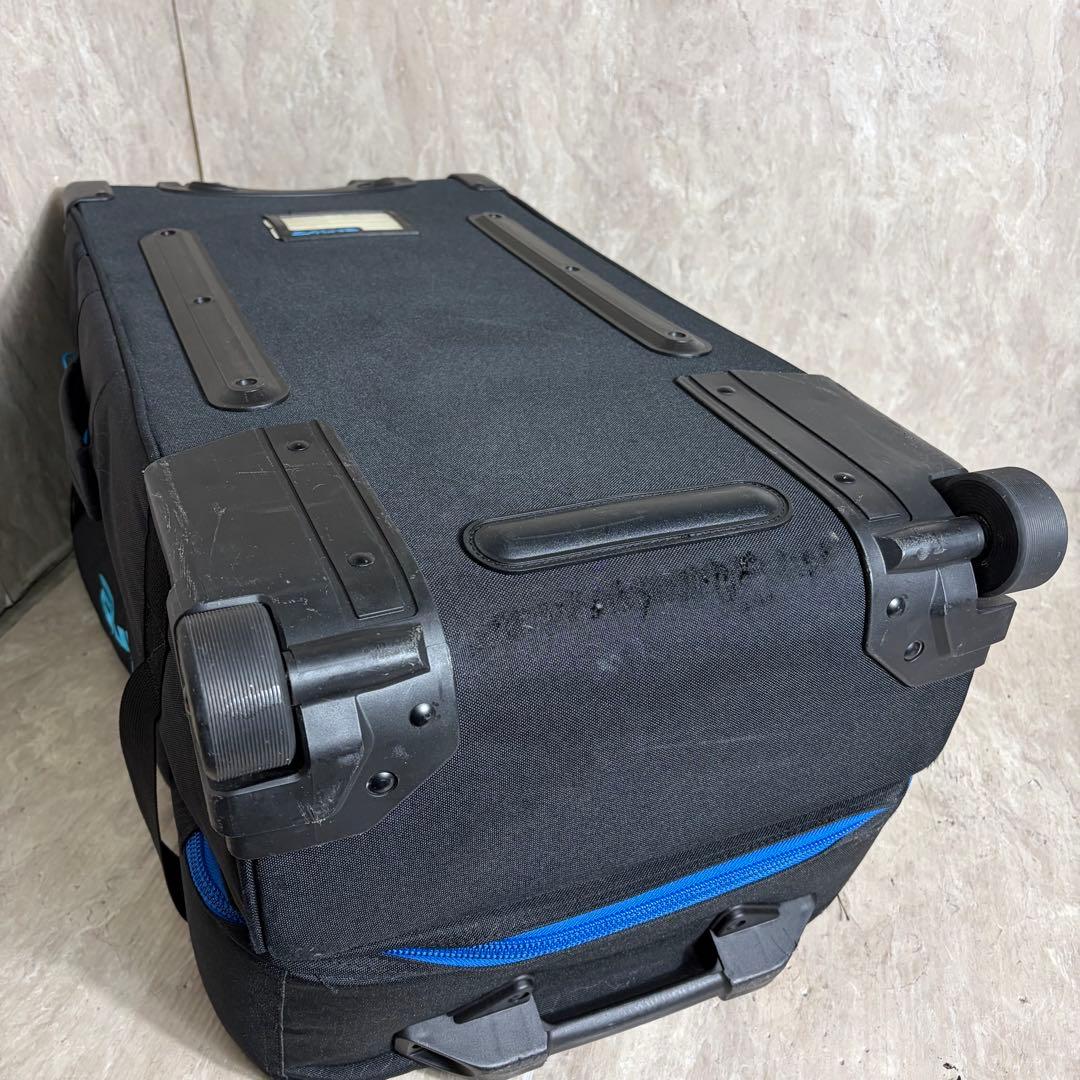 極美品 DAKINE ダカイン キャリーケース SPLIT ROLLER 65L