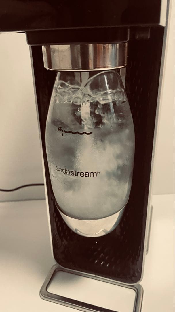 sodastream 炭酸水メーカー LEDインジケーター付き
