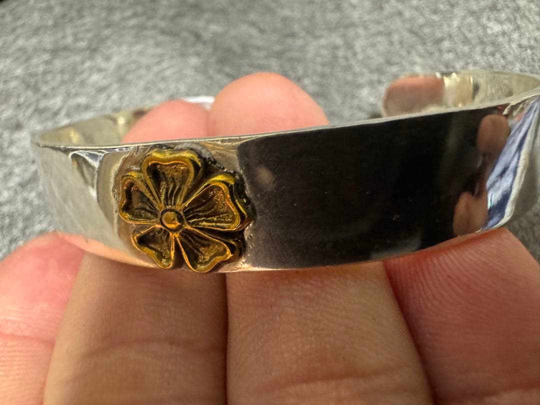 シルバー925 平打ちバングル　ローズ　花　シルバーバングル　ネイティブ