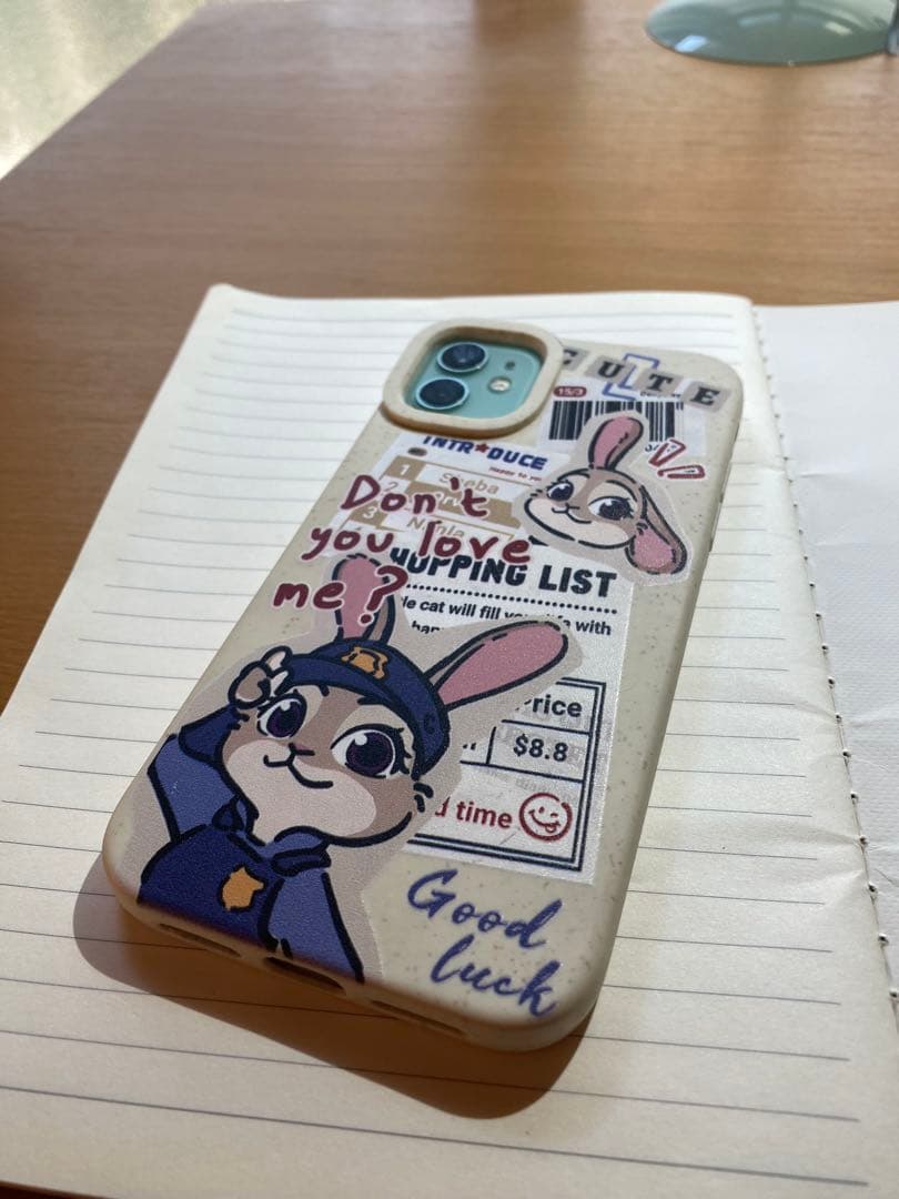 iPhone ホワイト ケース付き