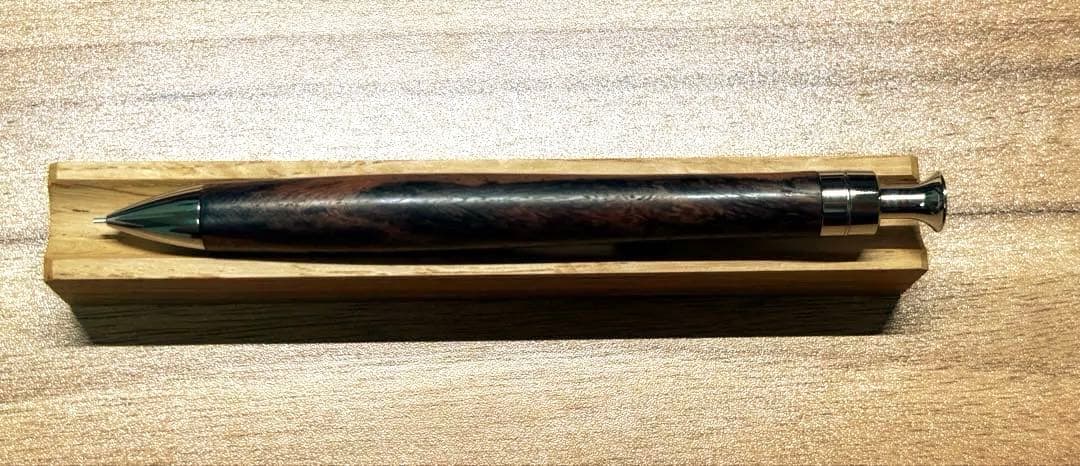 こぶた工房　ラオスブラック　ダルベルジア・ランセオラリア 極上孔雀　シャーペン