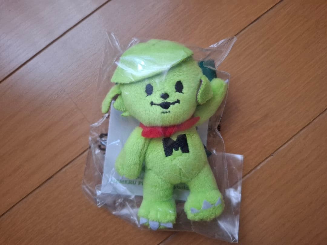 Y*e様 Mrs. GREEN APPLE　メメルキーホルダー