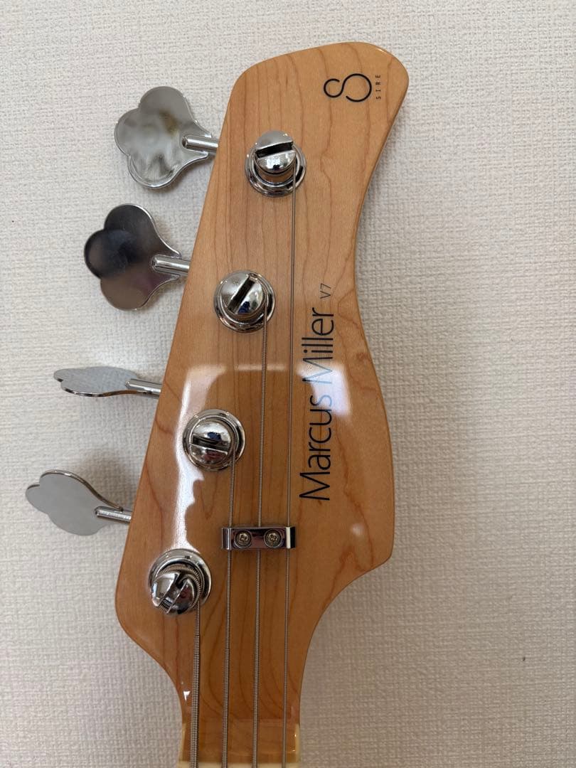 ベース Sire V7 Ash 4st 1st Generation