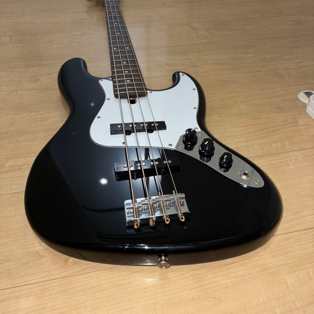 ブラック！バッカス　ユニバースシリーズ　ジャズベースタイプベースギター　調整済み
