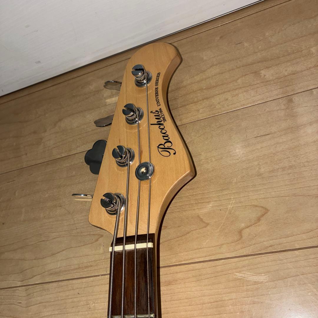 ブラック！バッカス　ユニバースシリーズ　ジャズベースタイプベースギター　調整済み