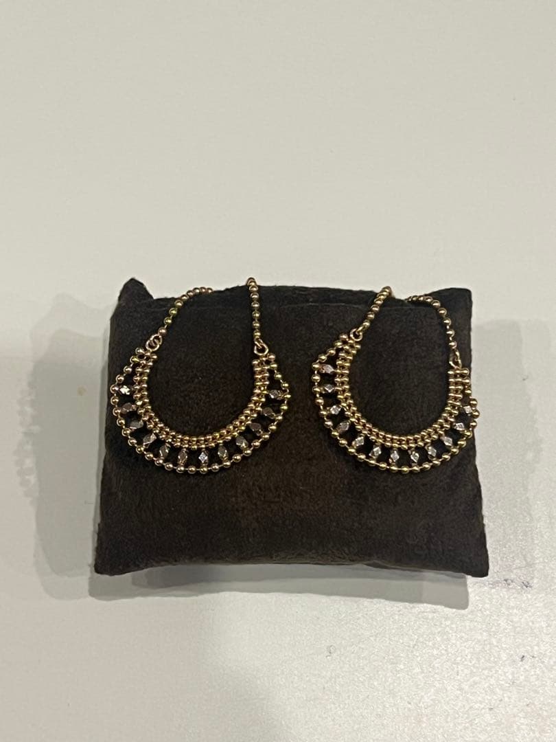 COCOSHNIK ビーズ装飾 ゴールドフープピアス