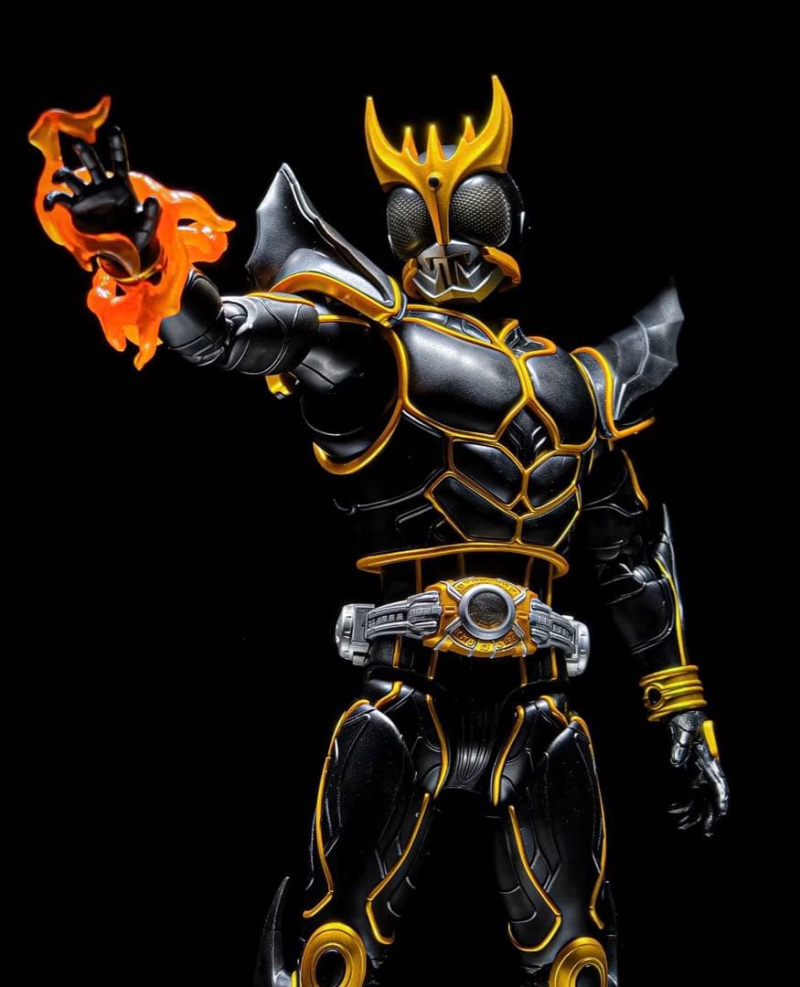 高品質 プラモデル BLOKEES 仮面ライダークウガ 可動式 フィギュア