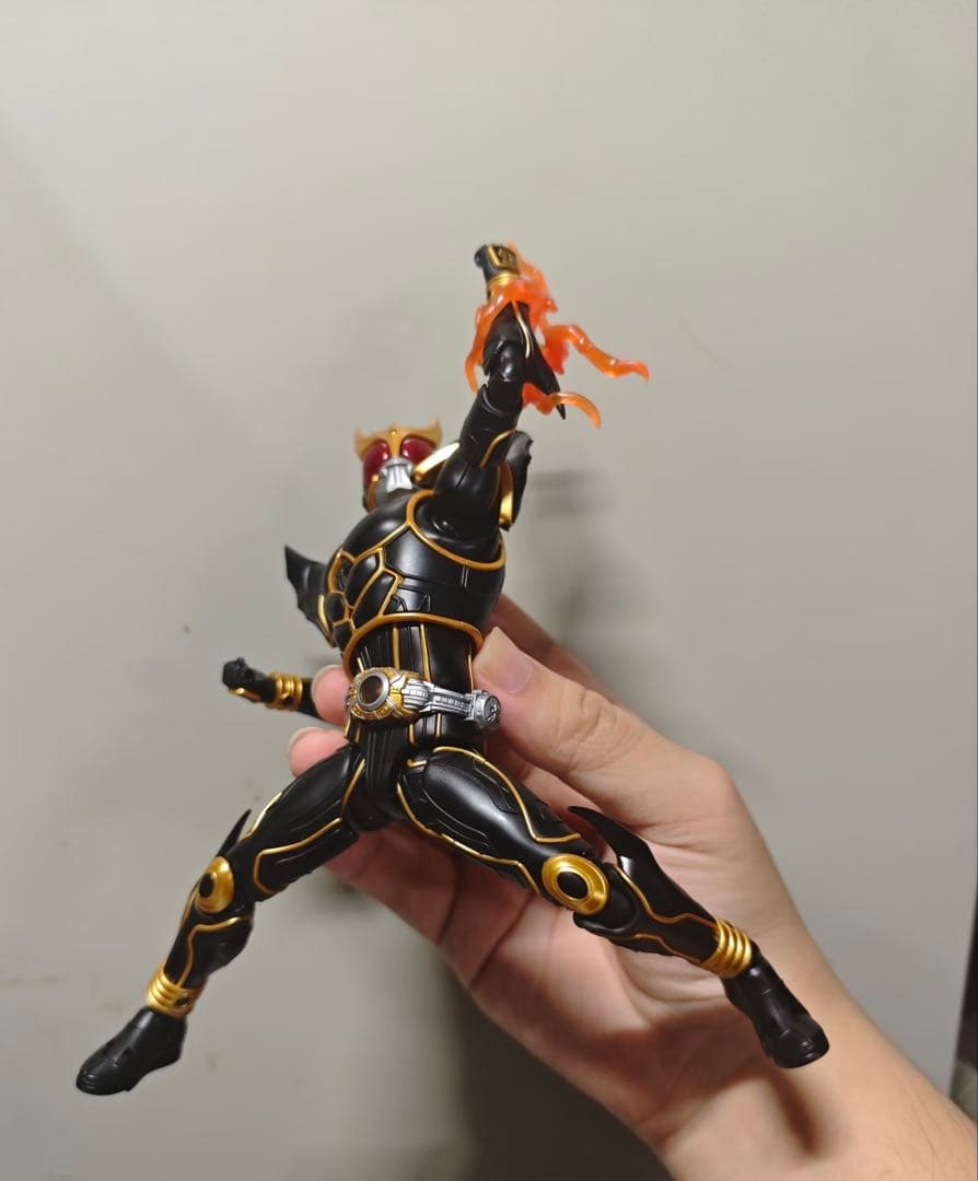 高品質 プラモデル BLOKEES 仮面ライダークウガ 可動式 フィギュア