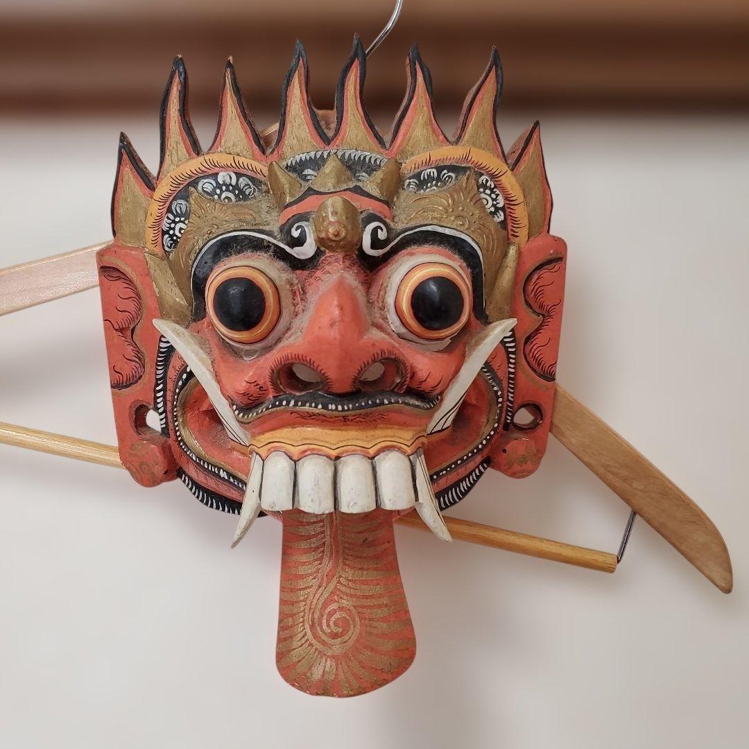 バリの伝統的な木製面、ガムラン、ケチャック、バリ島、神秘的、手彫り、守り神、金運
