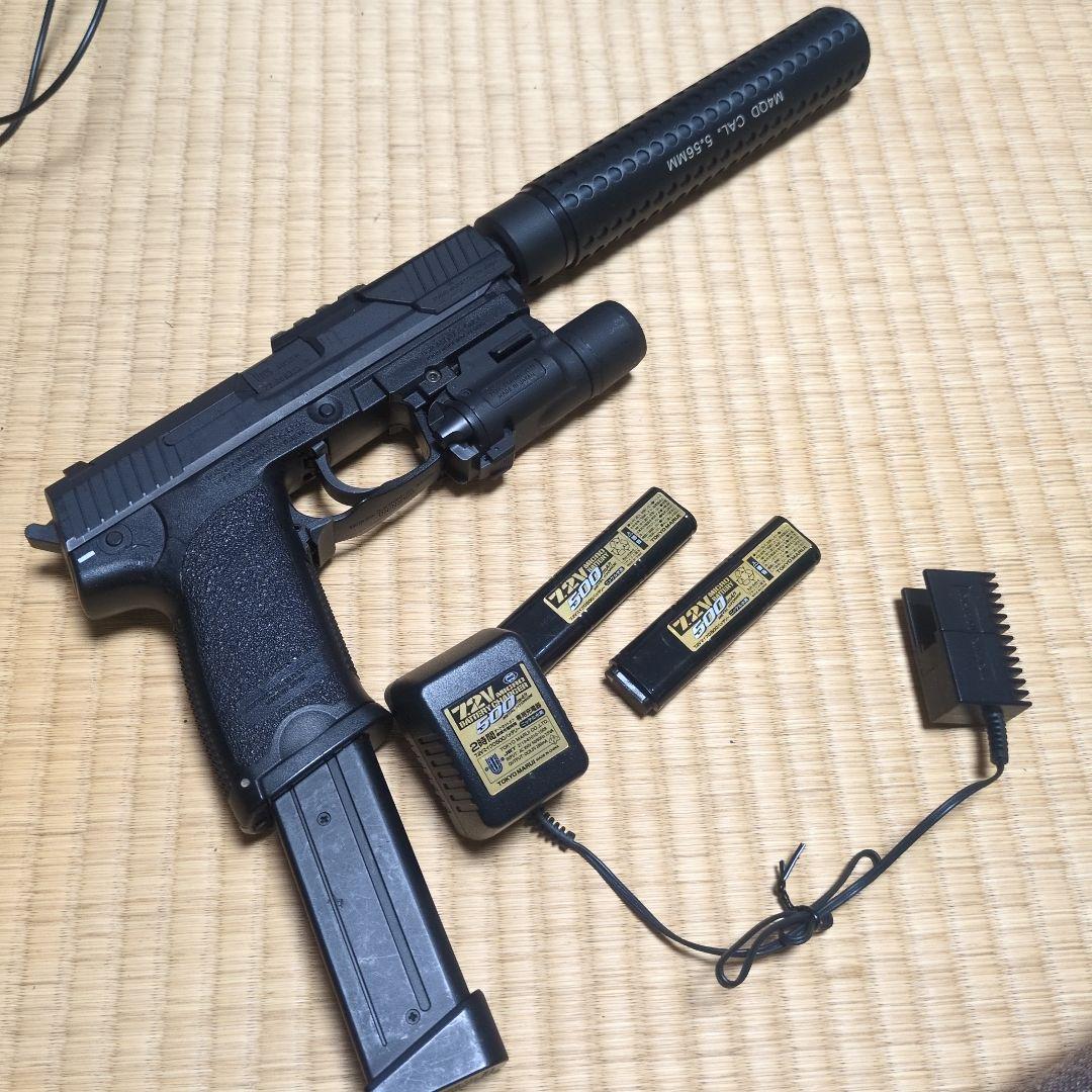東京マルイ 電動ガン USP　フラッシュライトは点きません。