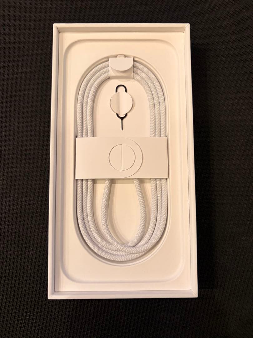 Apple iPhone16 128GB ブラック MYDQ3J／SIMフリー