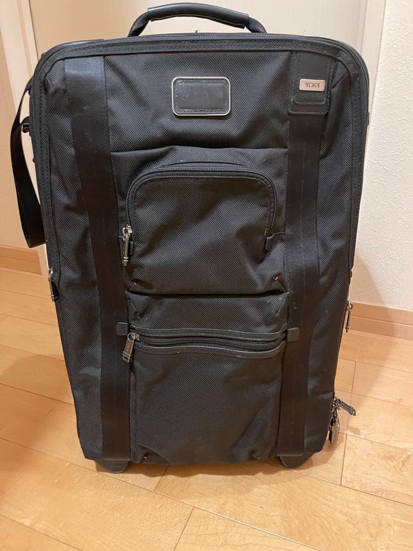 y*2様 TUMI キャリーケース