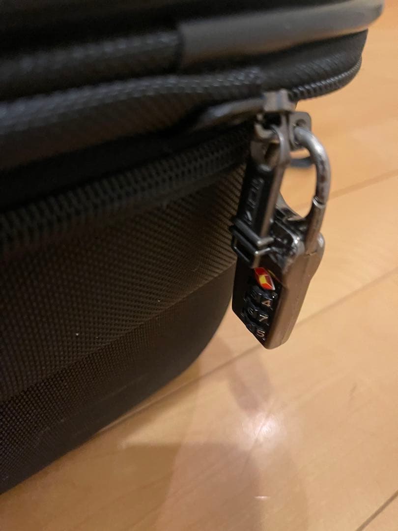 y*2様 TUMI キャリーケース