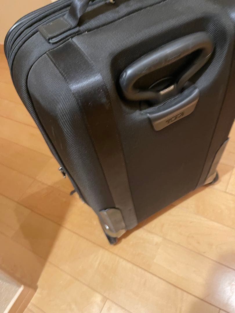 y*2様 TUMI キャリーケース