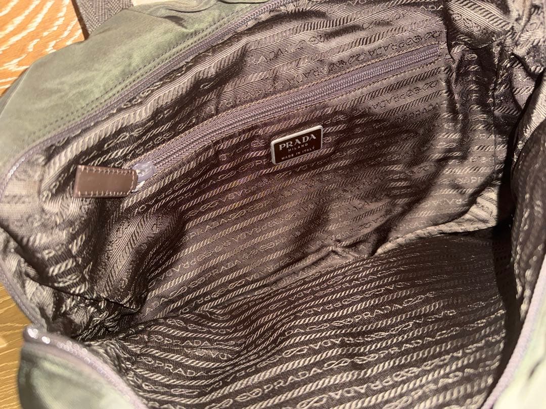 Shelters 　PRADA オリーブグリーン ハンドバッグ