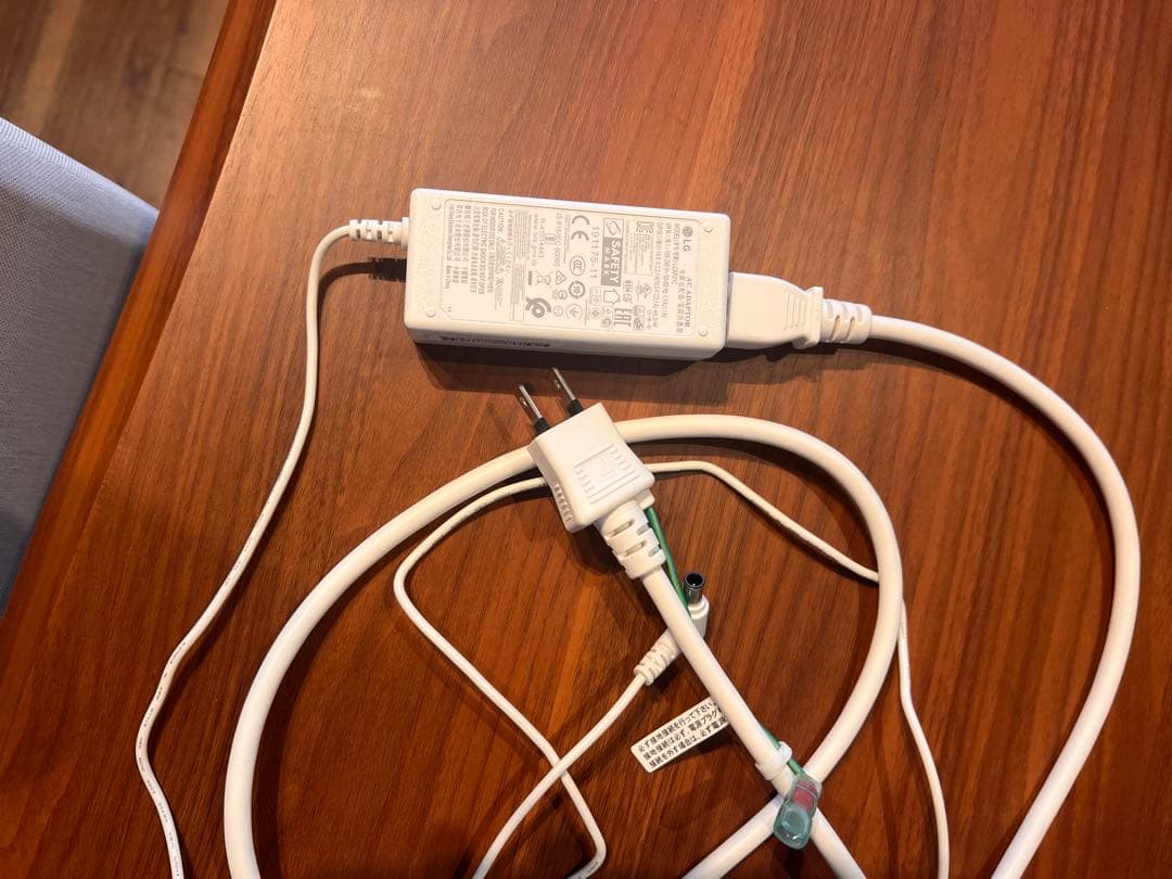 LG 27インチ 4Kモニター 27UL550-W（2021年製）