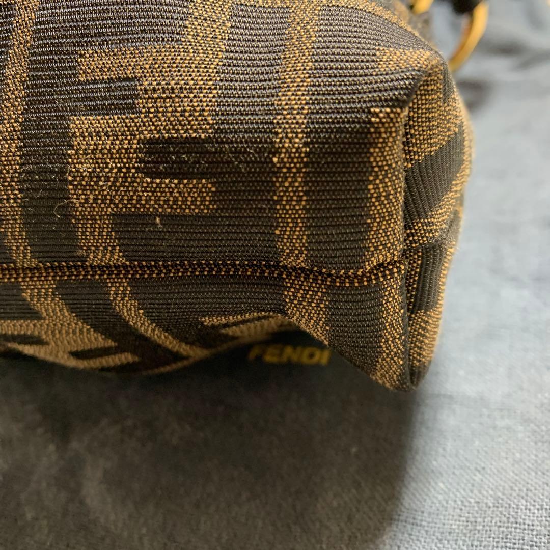 Fendi ロゴ入りショルダーバッグ ブラウン
