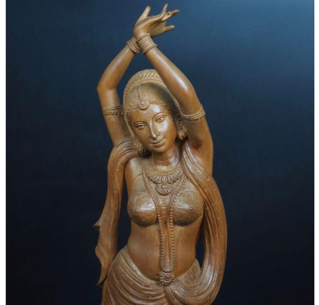 送料無料　時代物　老山白檀香木インド白檀細密彫刻女神像高さ62.5ｃｍ本物保証