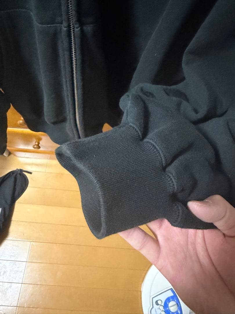 Challenger ブラック ジップアップパーカー