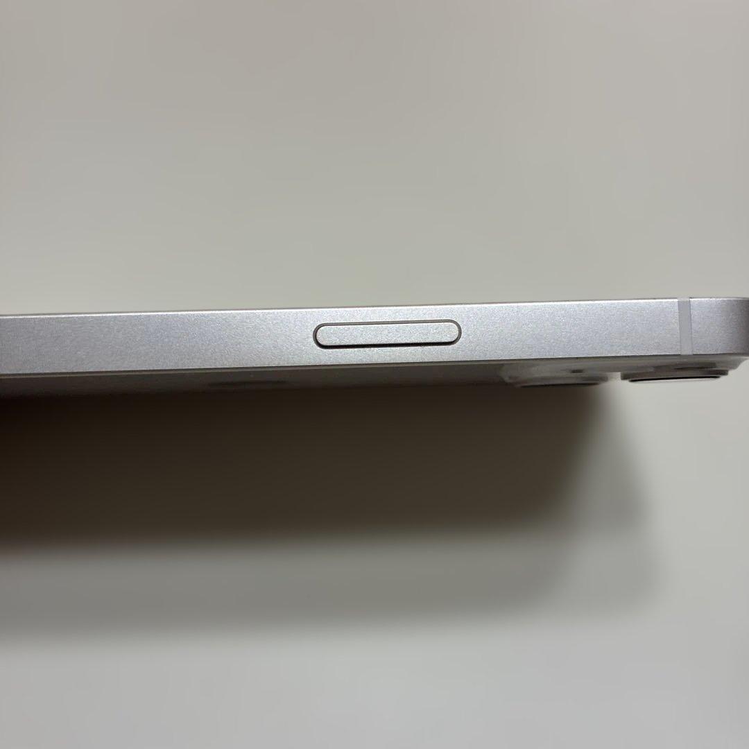 SIMフリー iPhone13 256GB バッテリー93% 美品