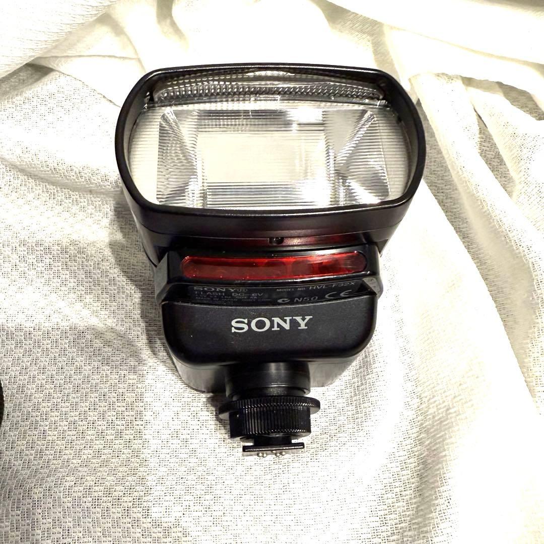 ワンオーナーSONY DSC-F828 デジタルカメラ　ストロボ 新品バッテリー