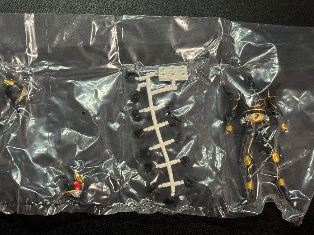 掌動-XX 仮面ライダークウガ　アルティメットフォーム & ン・ダグバ・ゼバ