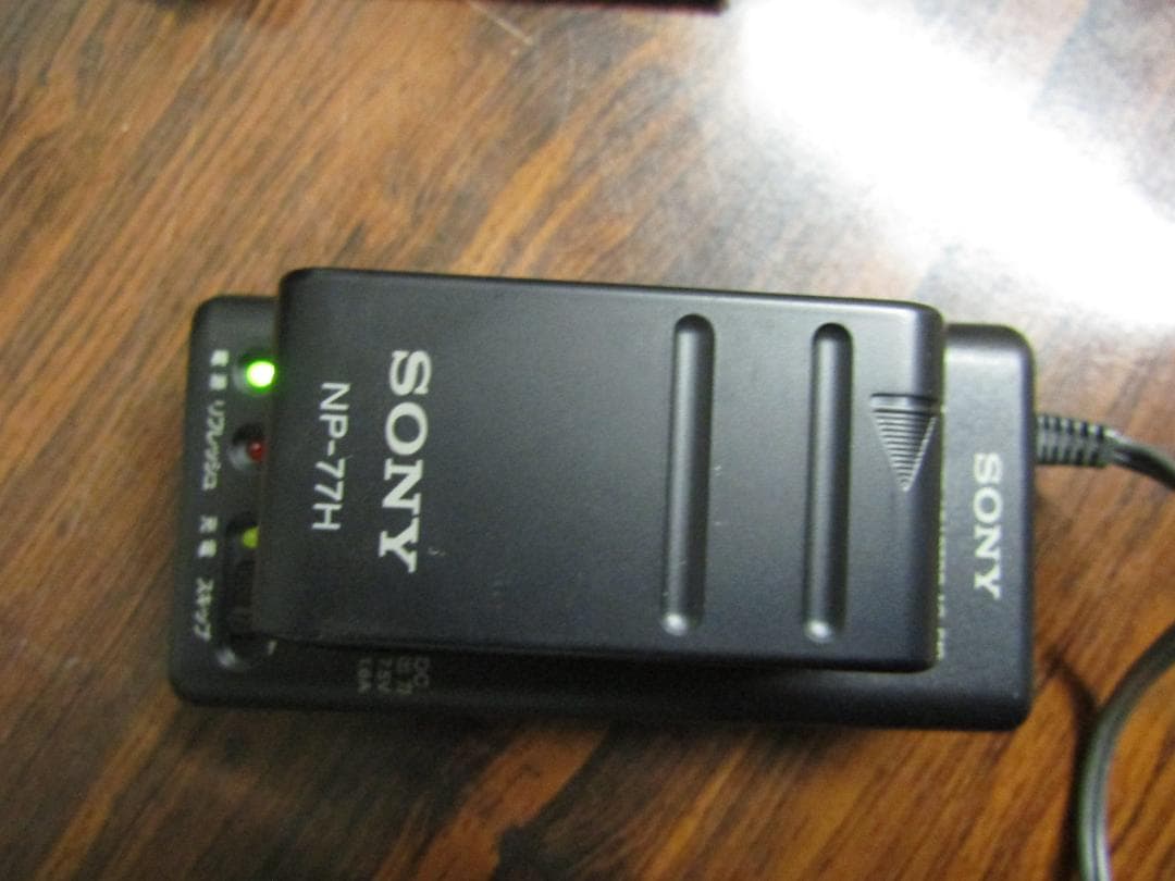 SONY ハンディカム　（メ325）