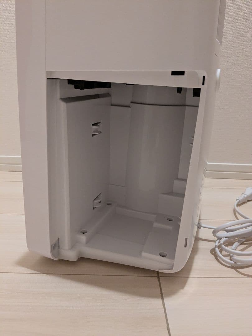 【美品】除湿機/衣類乾燥機 SHARP シャープ CV-R71-W 2024年製