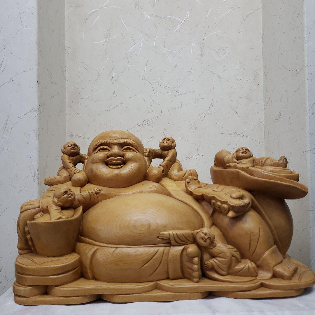 Ｂフライデー蔵出し特価布袋さん１木造り製 子供たち付き 大きめ