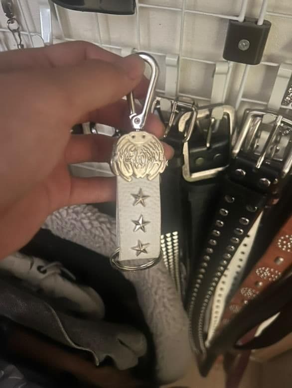 ec melodi カラビナ