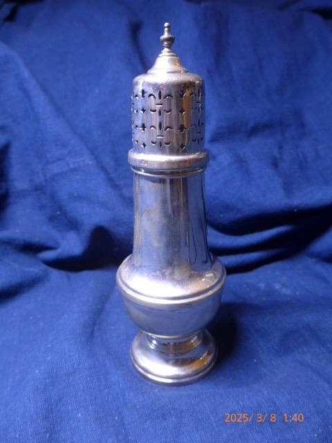 70年代英国老舗メーカ大型ソリッドシルバーシュガーキャスター 18cm 92g